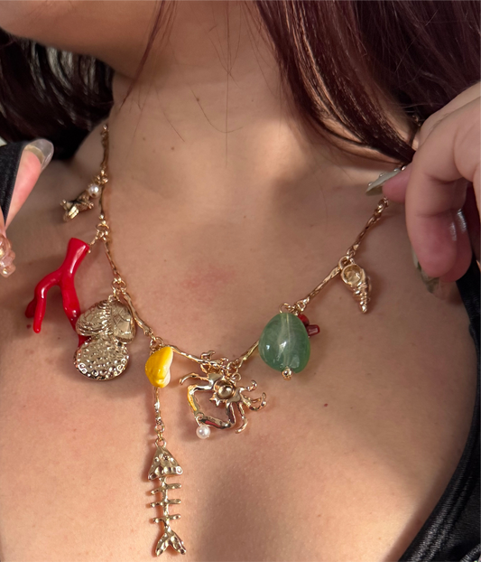 REEF CHARMS NECKLACE