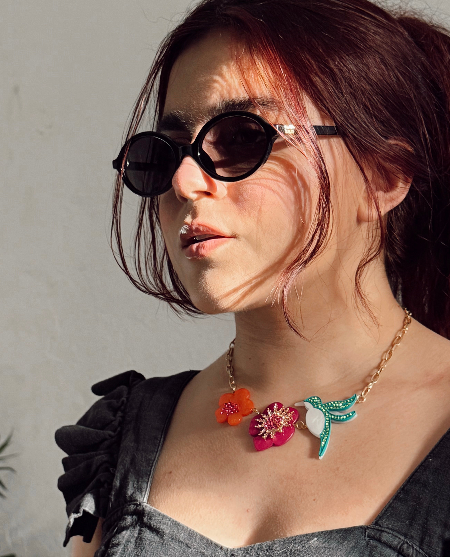 OVAL SUNGLASSES